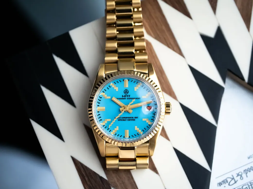 CB0060P / Playful date