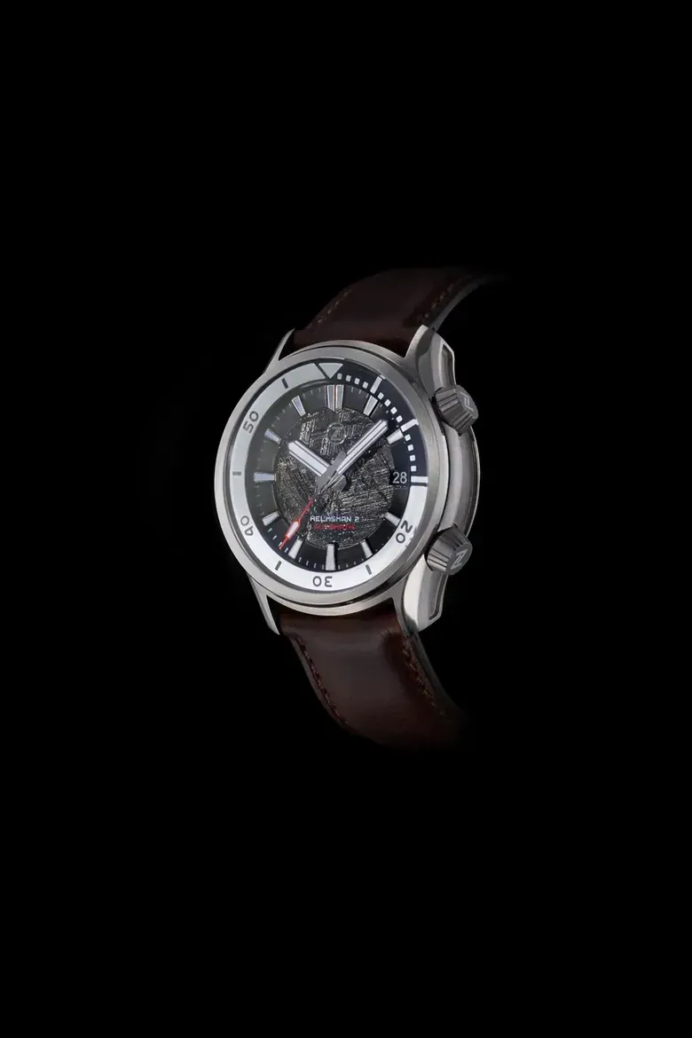 Helmsman 2 300m : Steel Meteorite