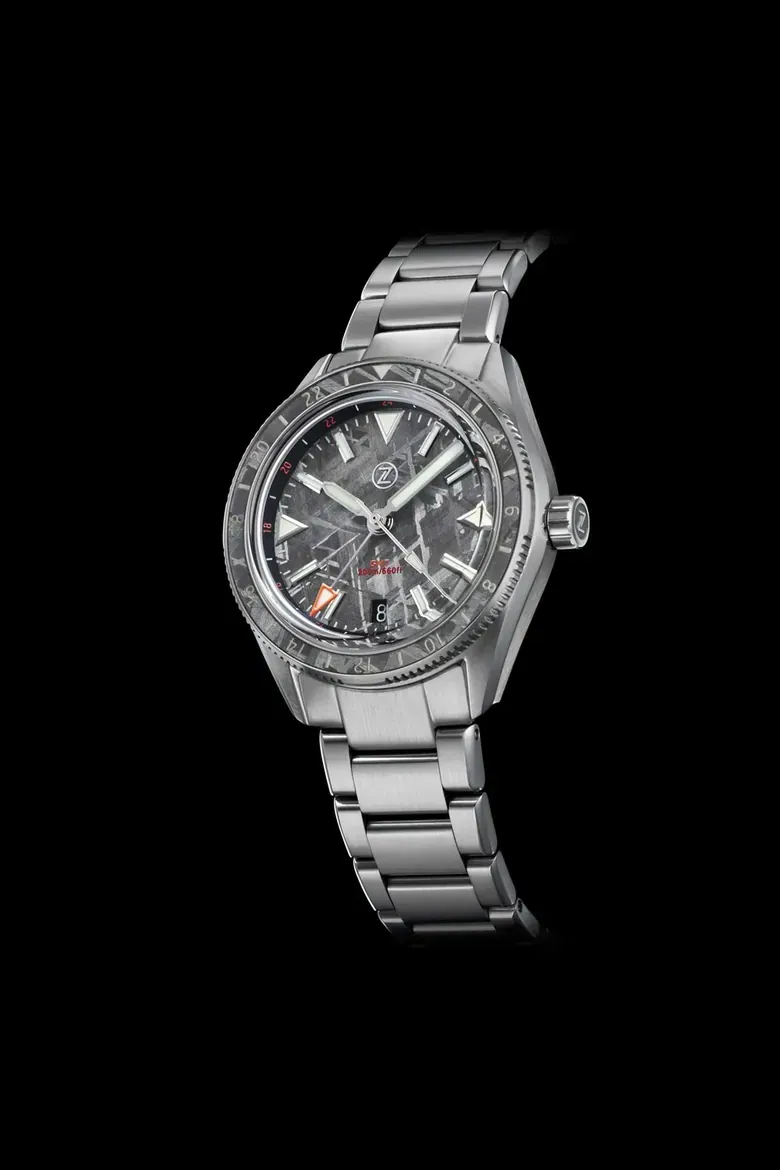 Horizons V2 GMT 200m SS Meteorite