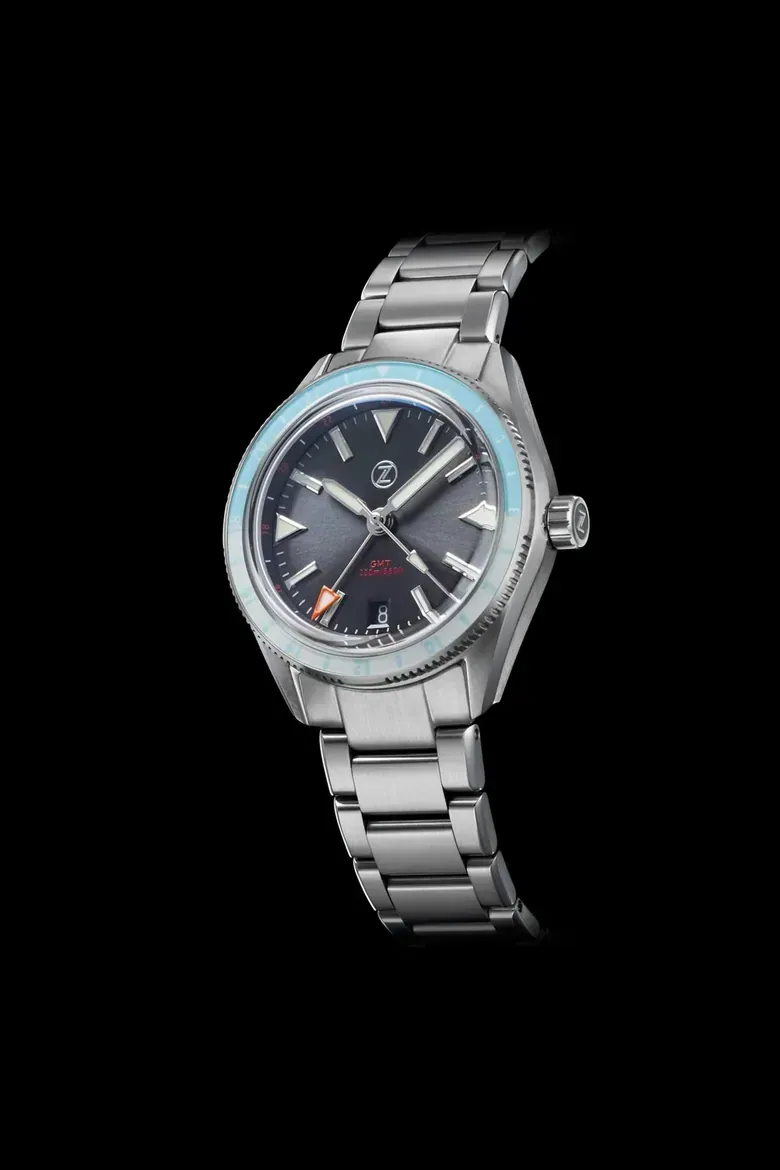 Horizons V2 GMT 200m SS Ice