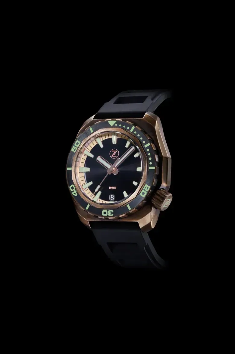 Hammerhead 1000m Diver Black with Ceramic Bezel
