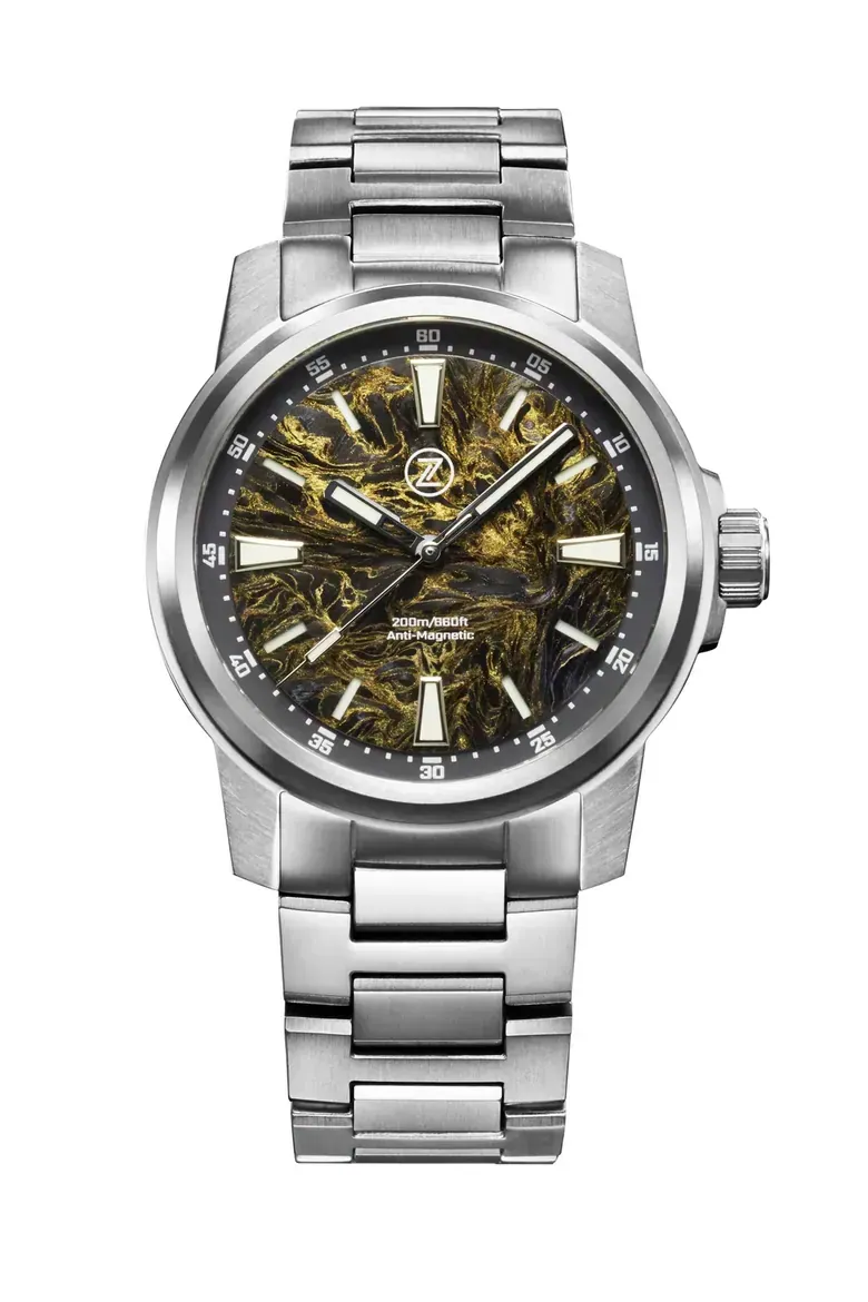 Aurora Field 42mm Ti 'Gold Carbon'